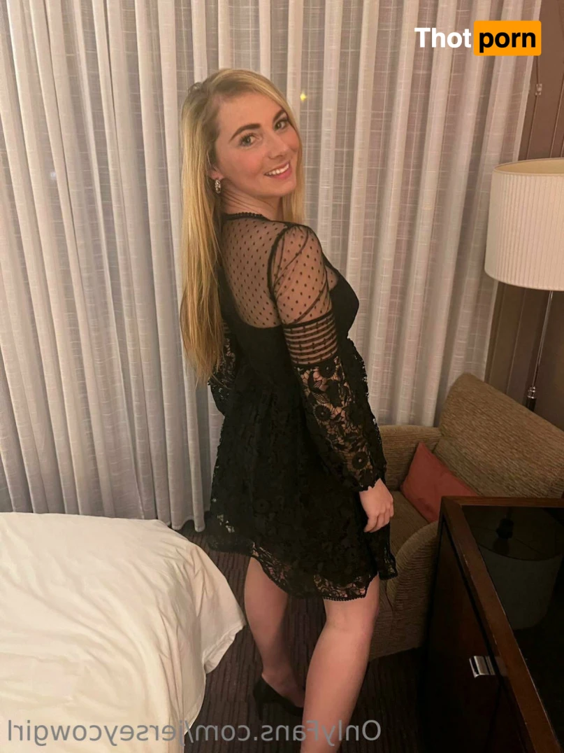 Becky Houzé 🐮 12212740