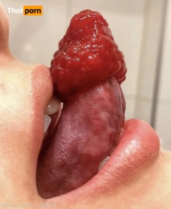 5564699
