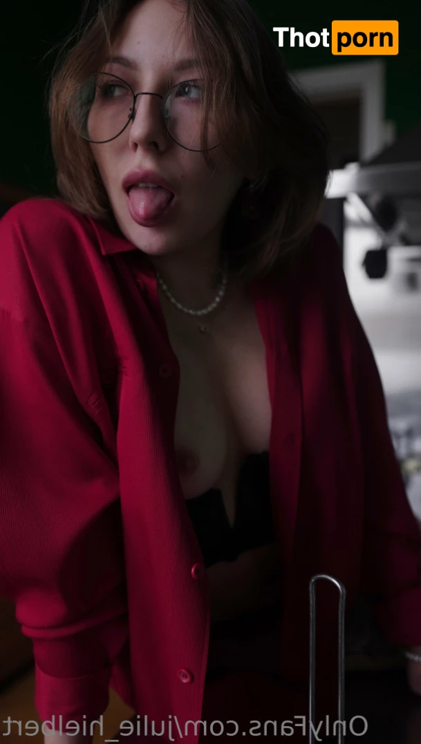 Julie Hielbert 12197171