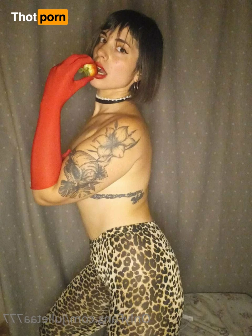 Damncrazybitch🐰🖤 5552364