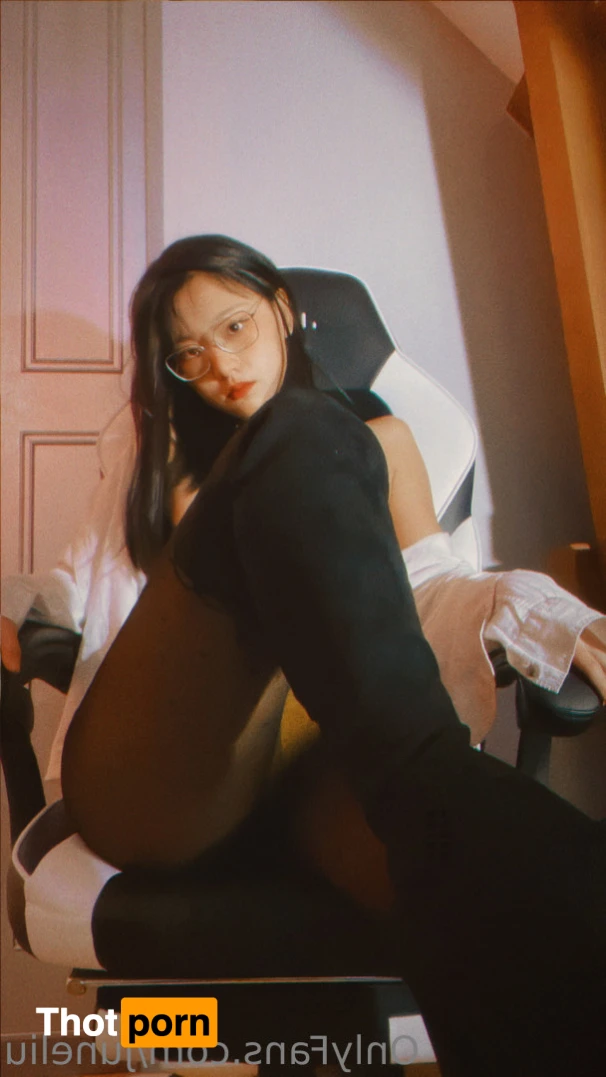 June Liu SpicyGum 12168467