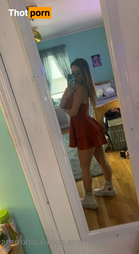 Kaitlyn Krems 5404632