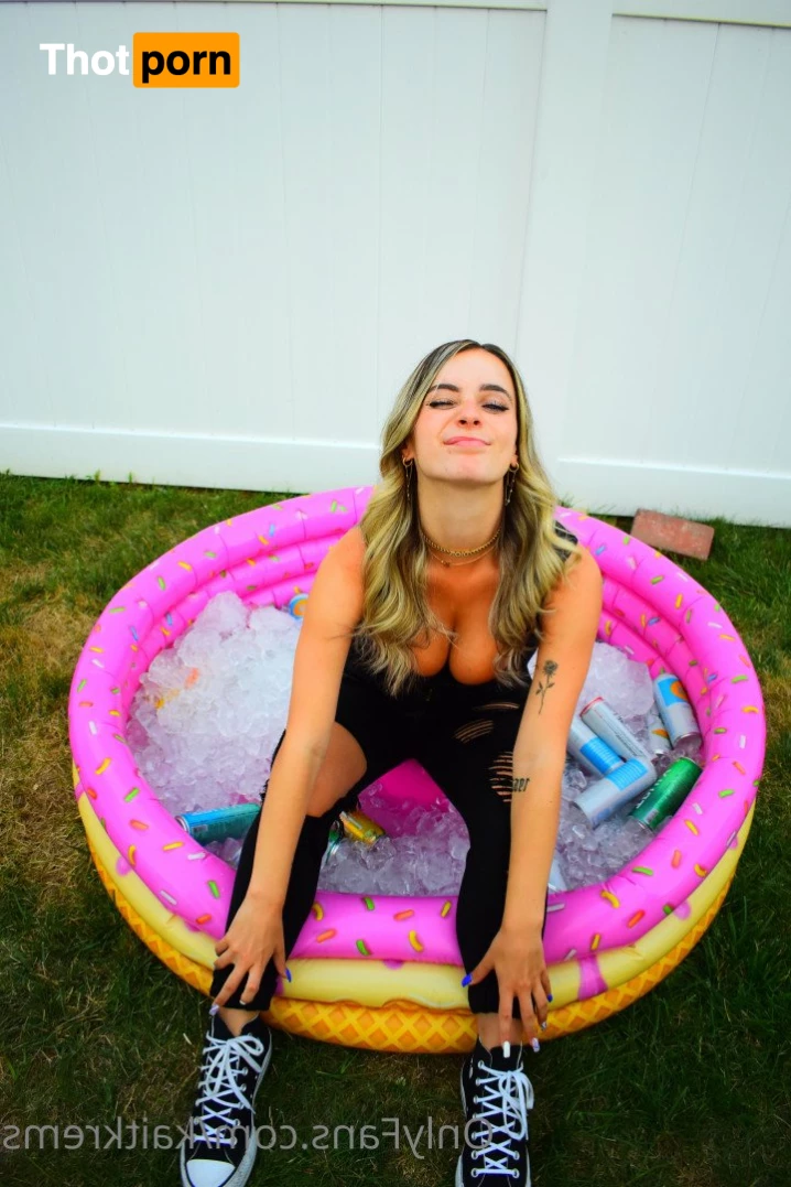 Kaitlyn Krems 5404725