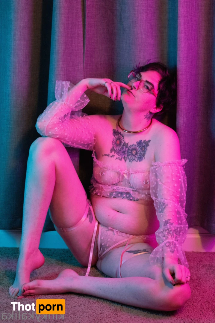 kinkykalika 12133751