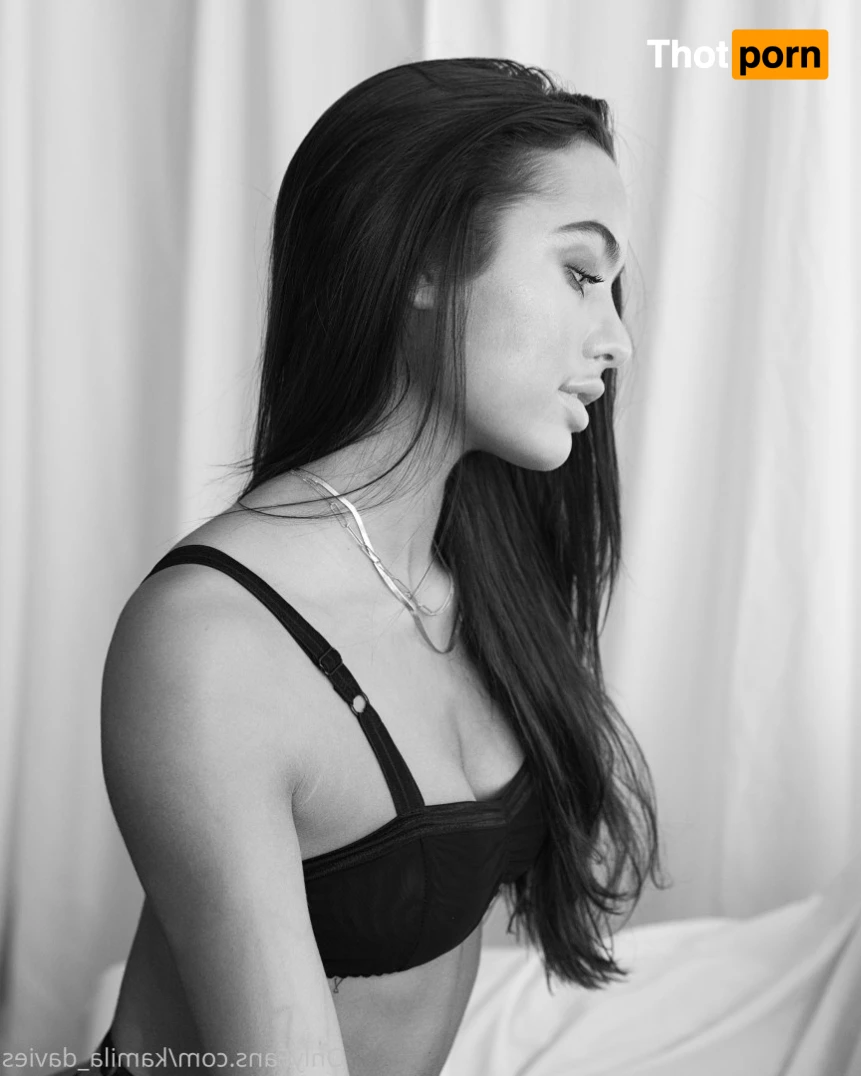 Kamila Davies 5561261