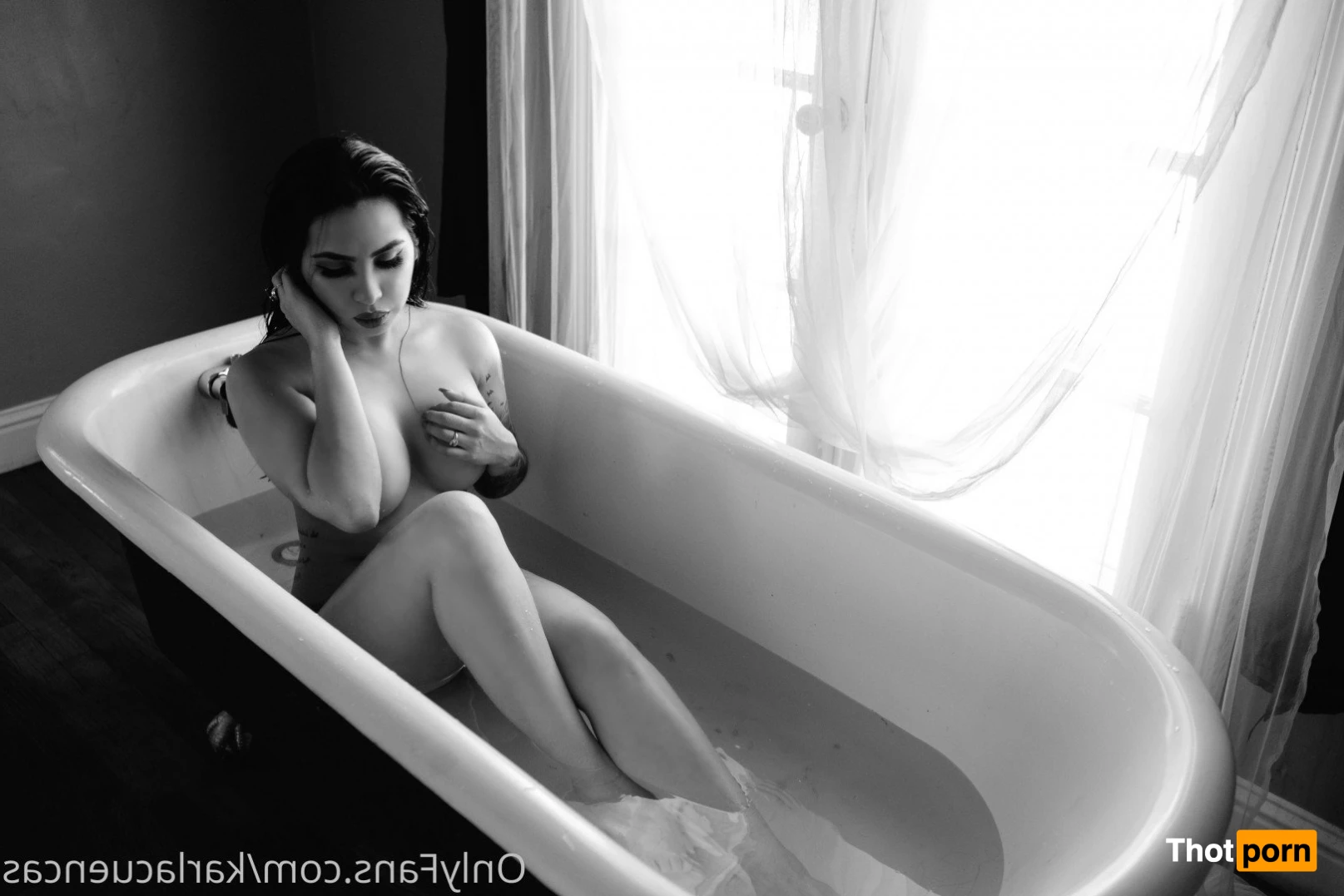 KarlaCuencas 5403324