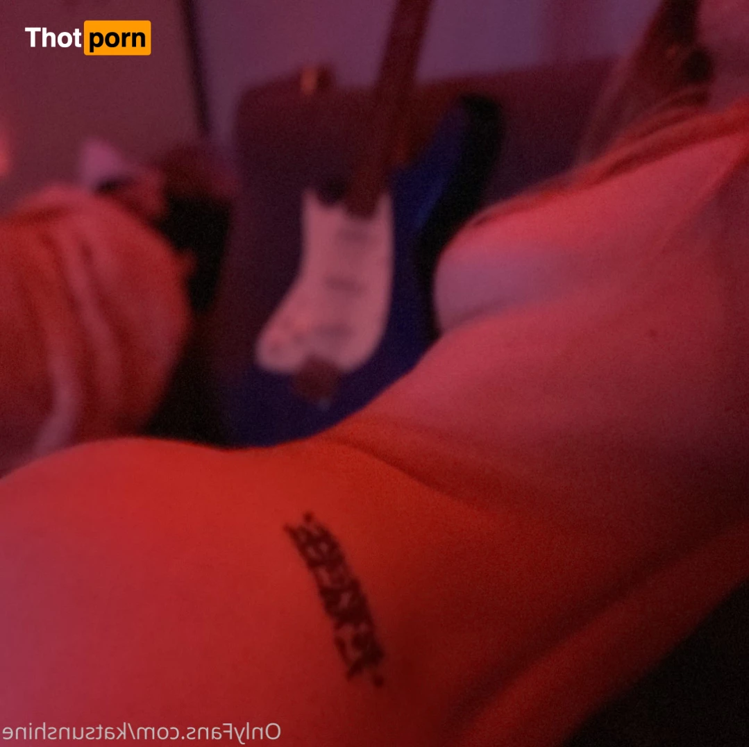 Kat Sunshine 5634127