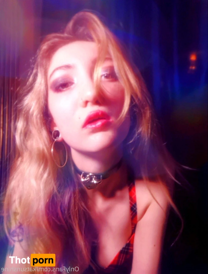 Kat Sunshine 5634137