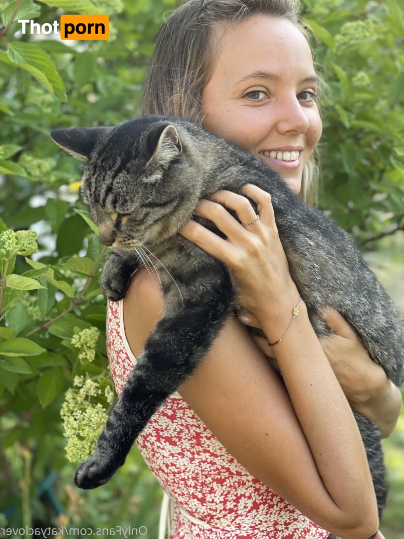 Katya Clover 🍀 natural beauty 💚 9329573