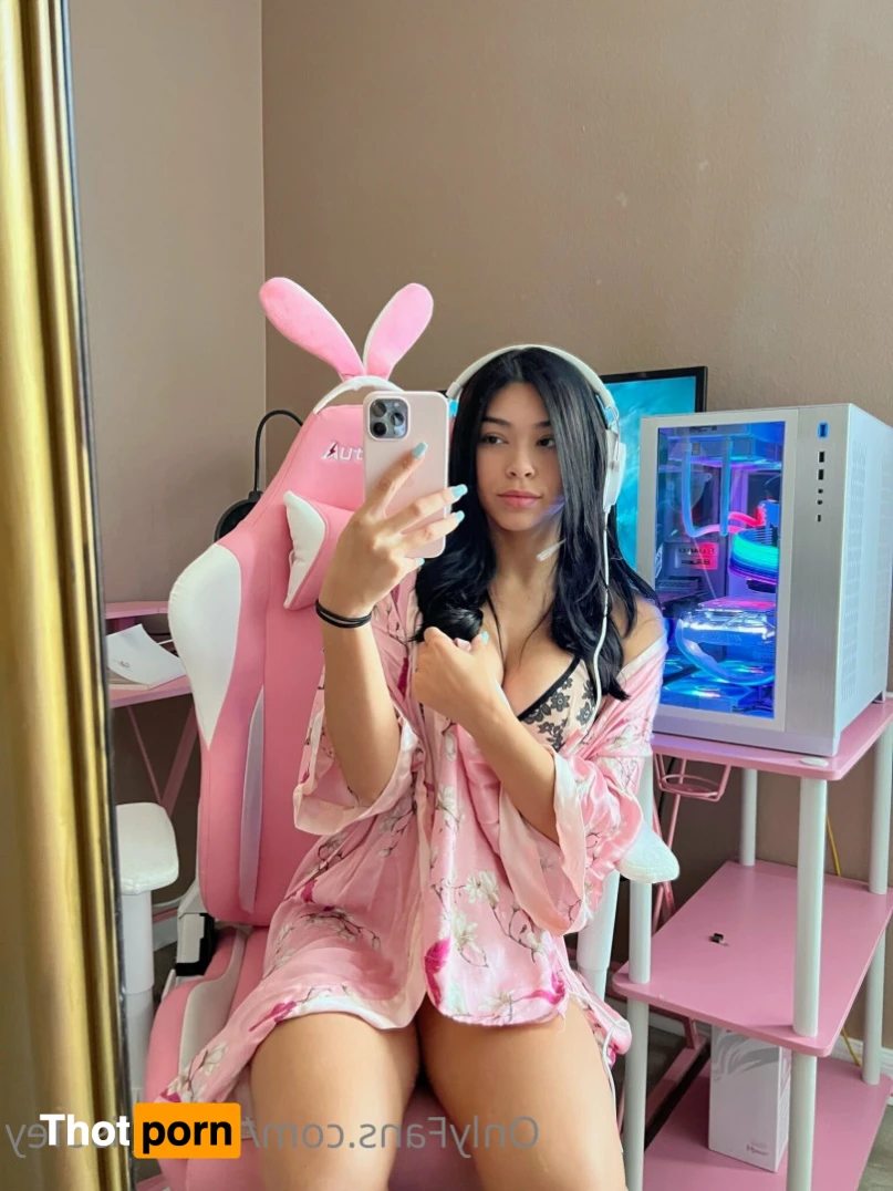 Kawaii Sofey 12027034