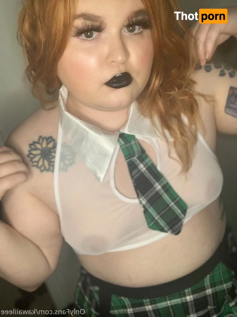 🎮PIERCED COSPLAYING BBW✨ 5452592