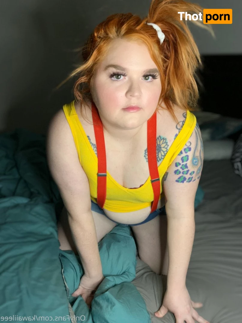 🎮PIERCED COSPLAYING BBW✨ 5452628