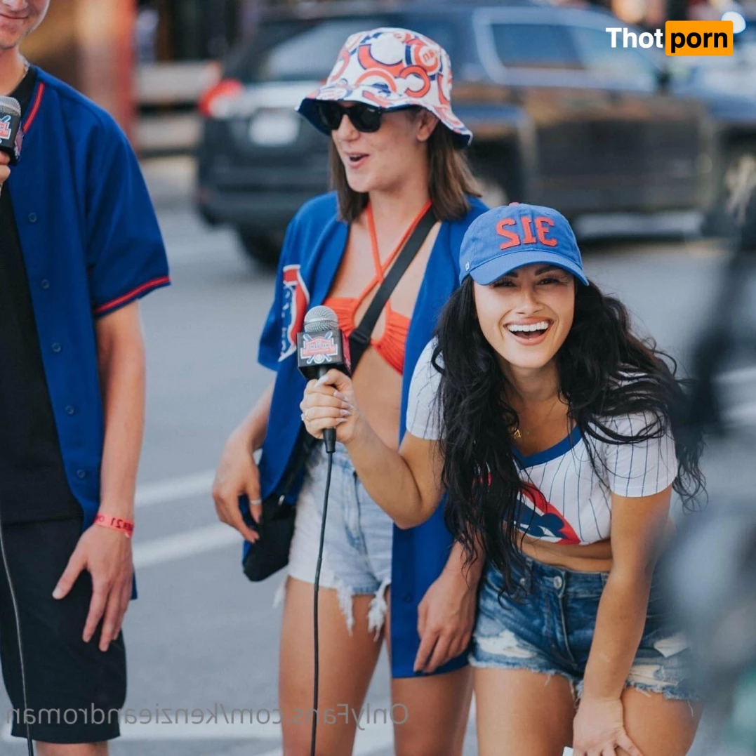 Kenzie &amp; Roman 5534459