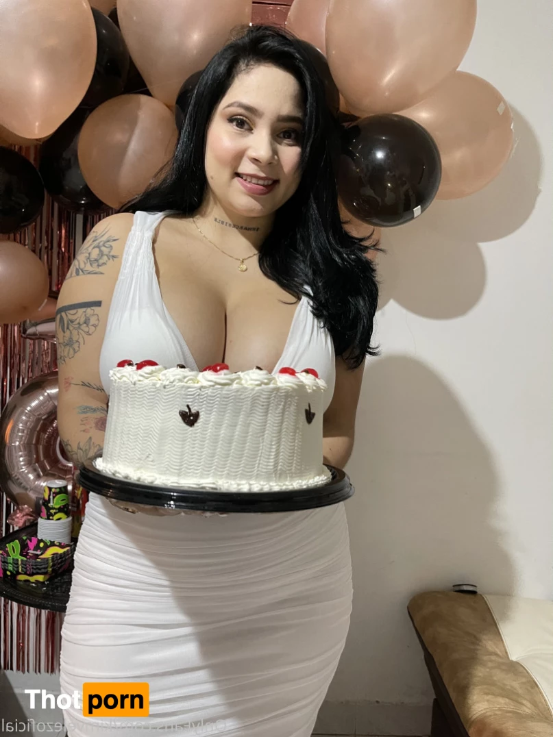 Kim Velez ® 5722504