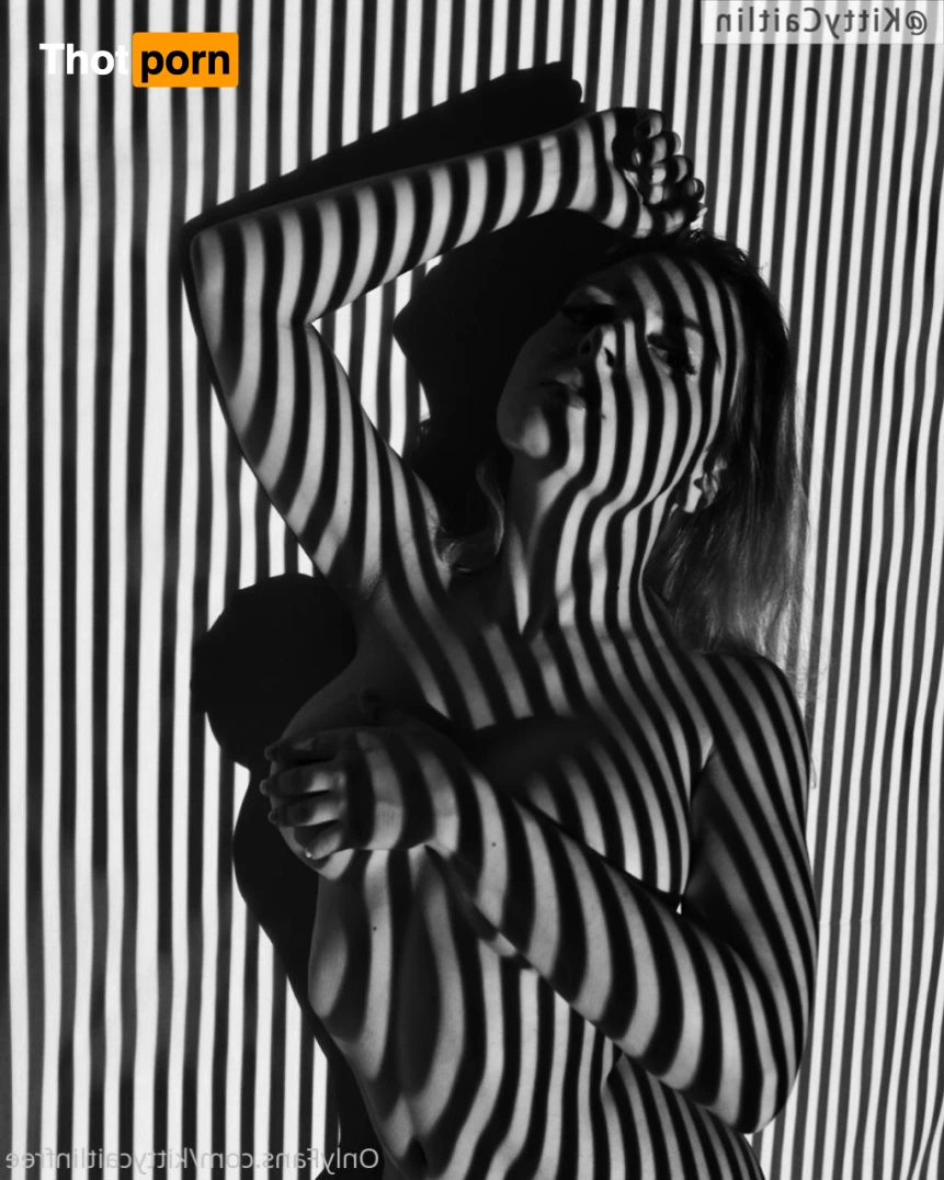 Kitty Caitlin 5530336