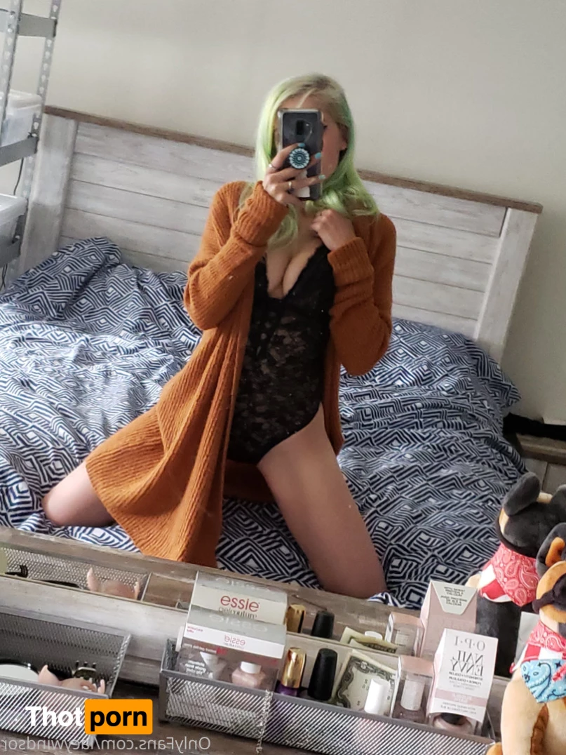 Lacy Windsor 5612529