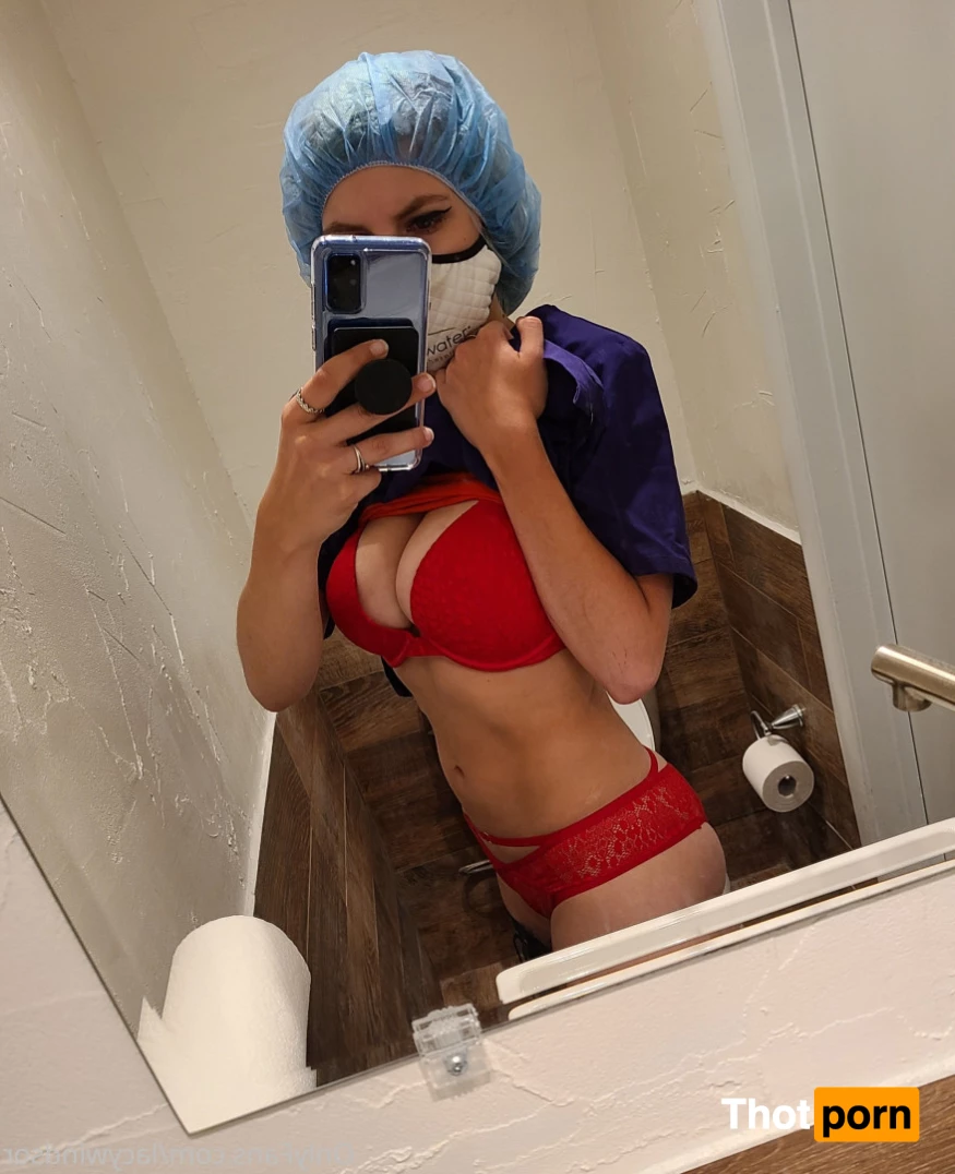 Lacy Windsor 5612607