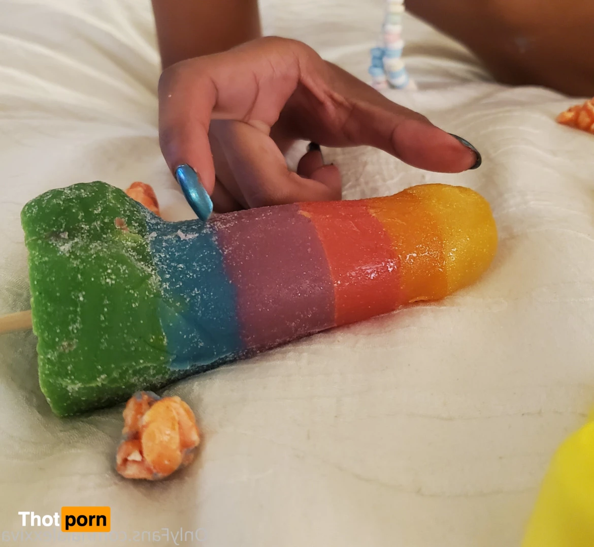 Lexxi and Korra's Sexxy Horse Club 7834809