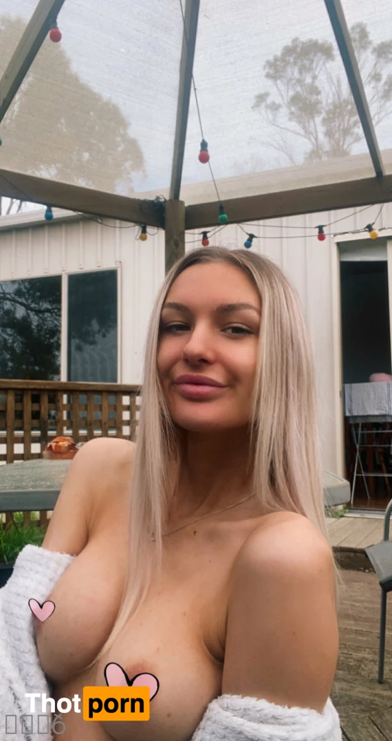 Laura ❣️ 5648143