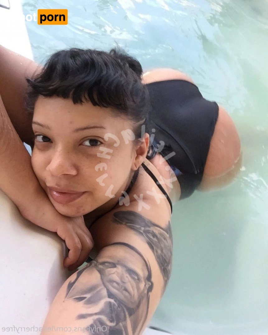 leilacherryfree 5490580