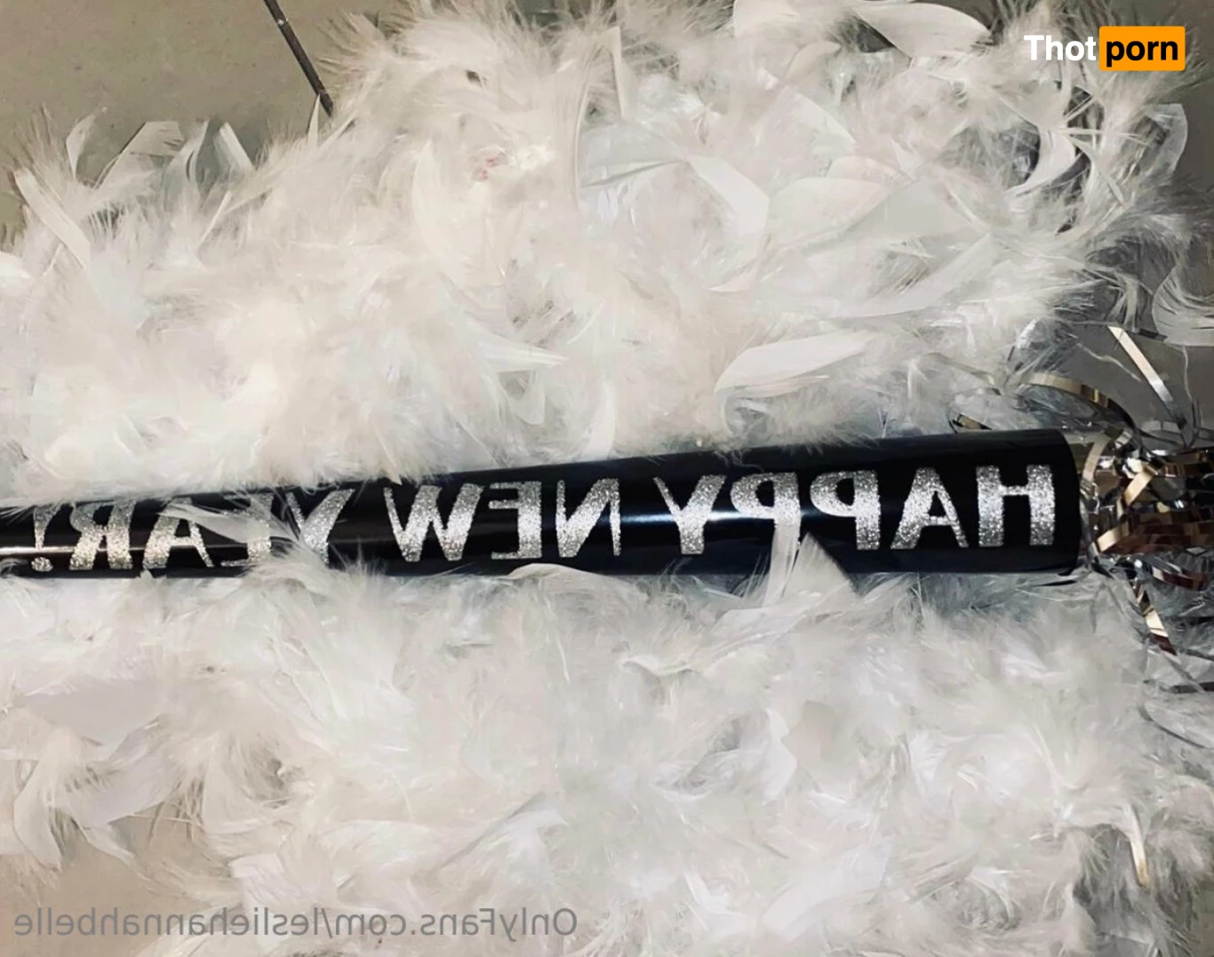 💜Leslie Golden 9634700