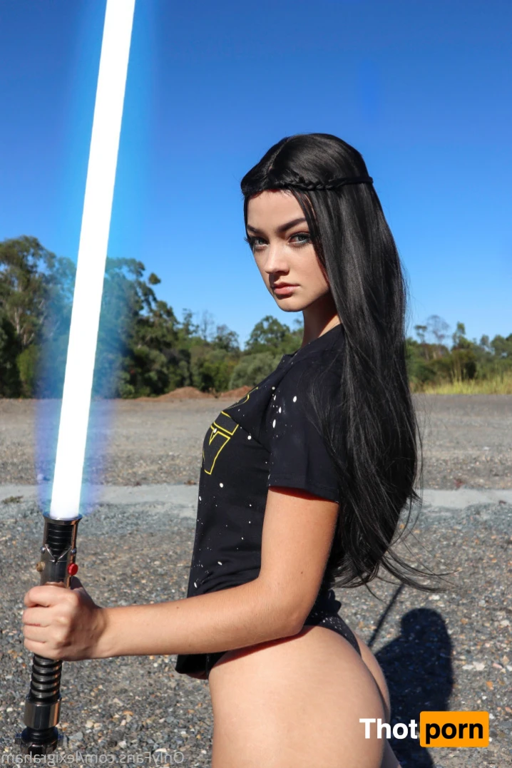 lexi graham 12422010