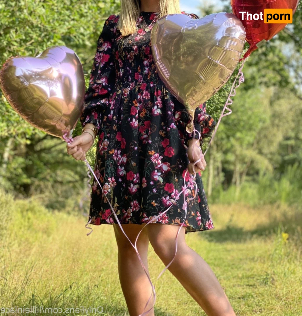 Lillie &amp; Roman’s Video Shop 5396438