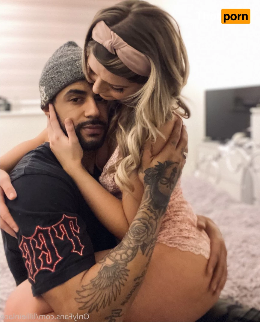 Lillie &amp; Roman’s Video Shop 5396828