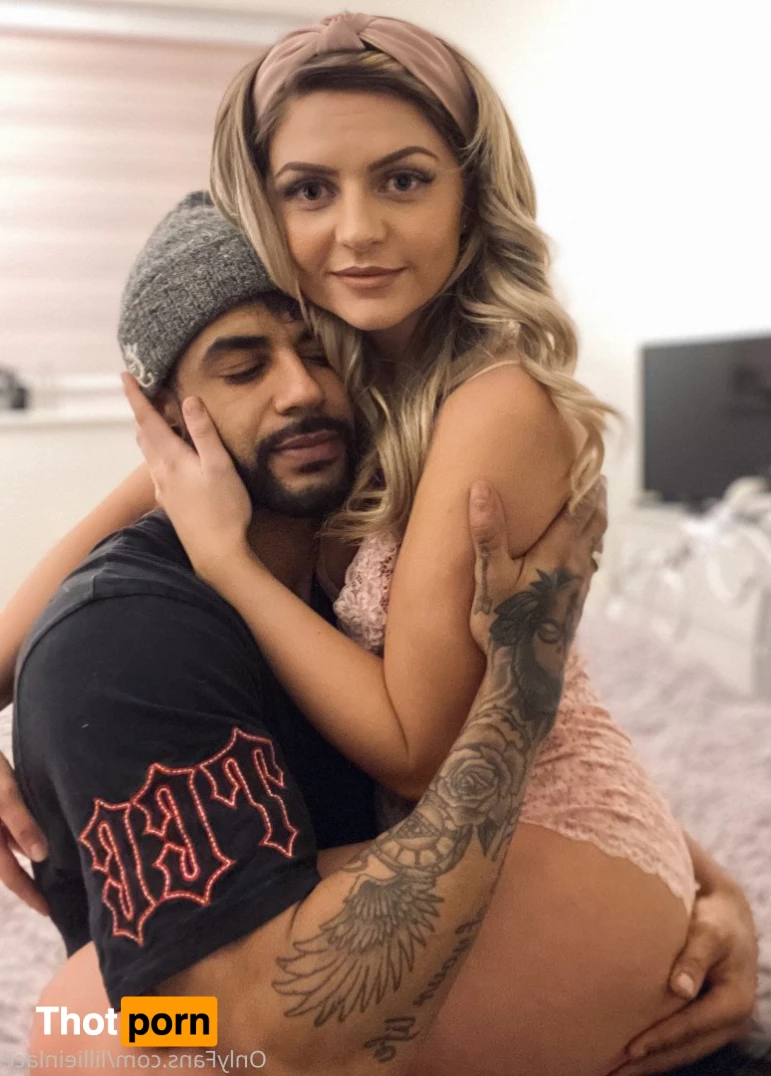 Lillie &amp; Roman’s Video Shop 5396875