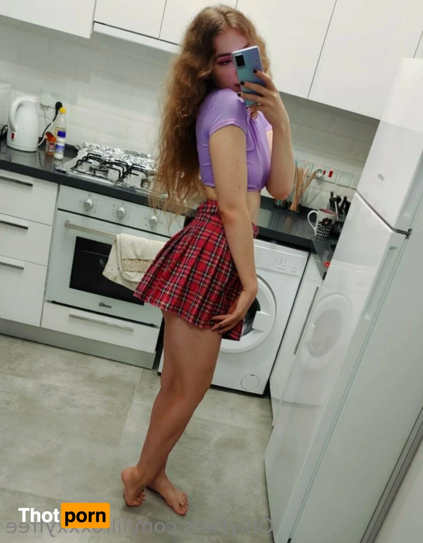 Roxxxy 💙 12671009