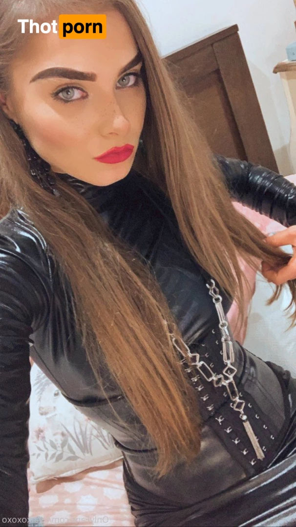 Lola Elle xo $6.50 5390924