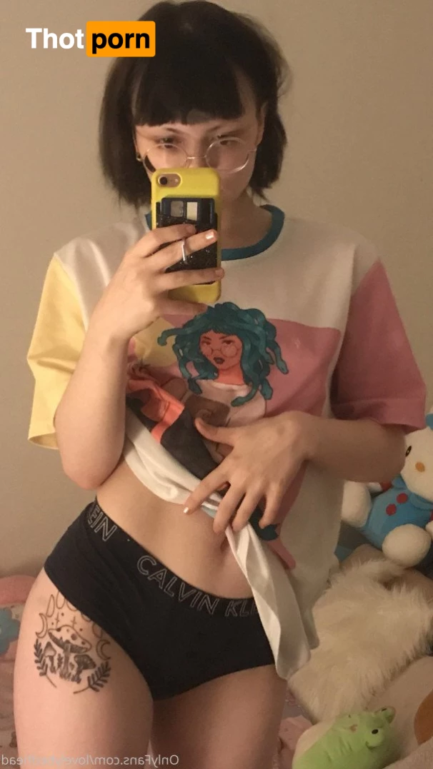 lovelybedhead 5466175