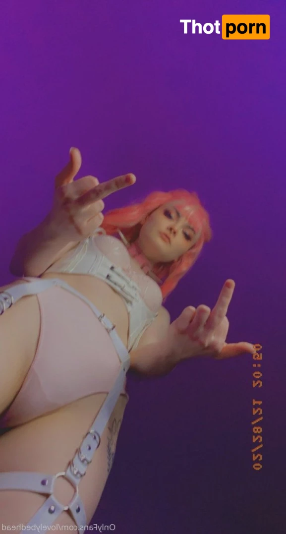 lovelybedhead 5466401