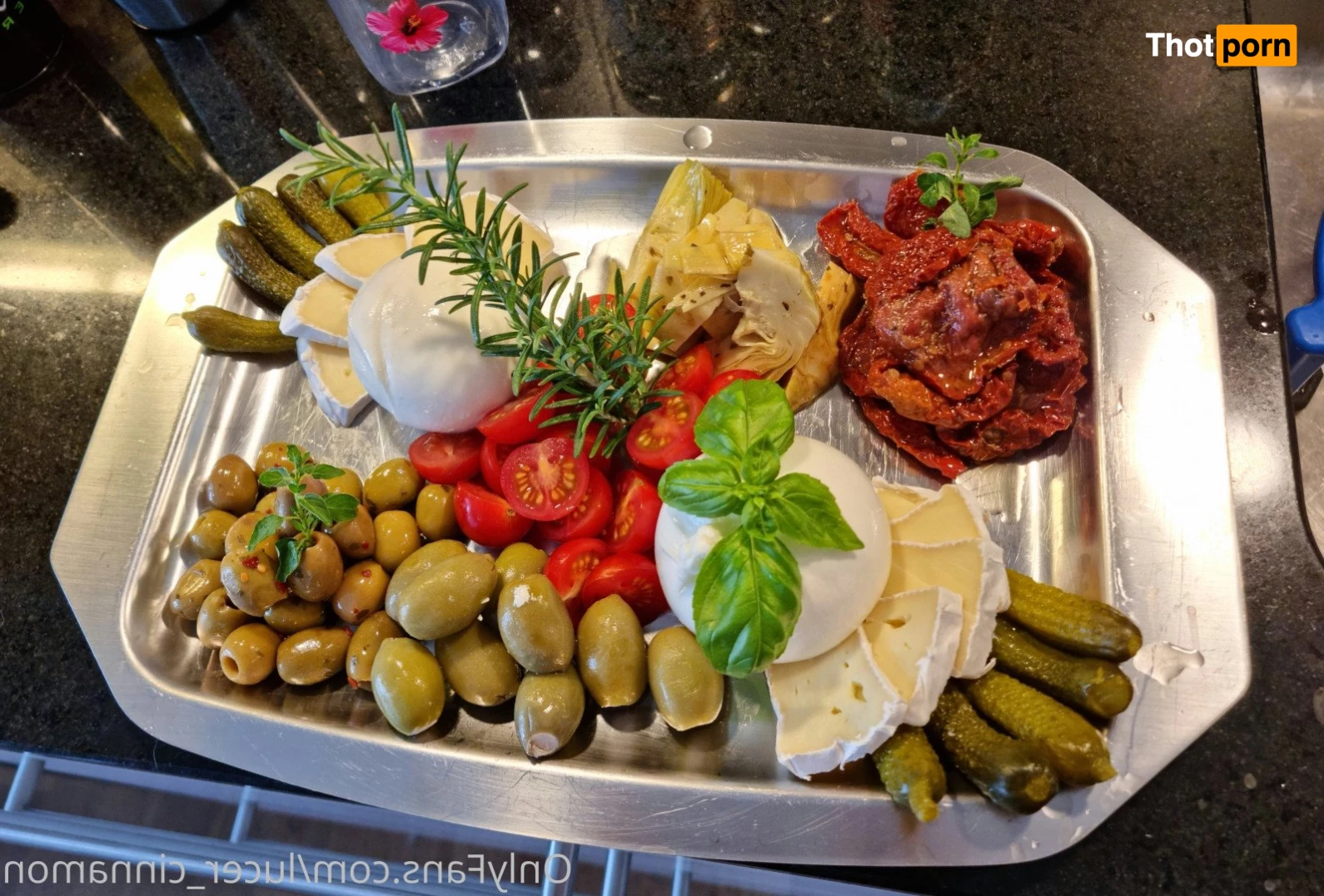 lucer_cinnamon 5386560