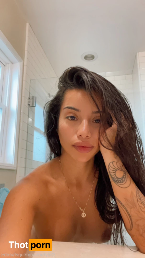 Lupe Fuentes 5602589