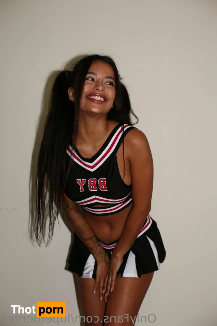 Lupe Fuentes 15662960