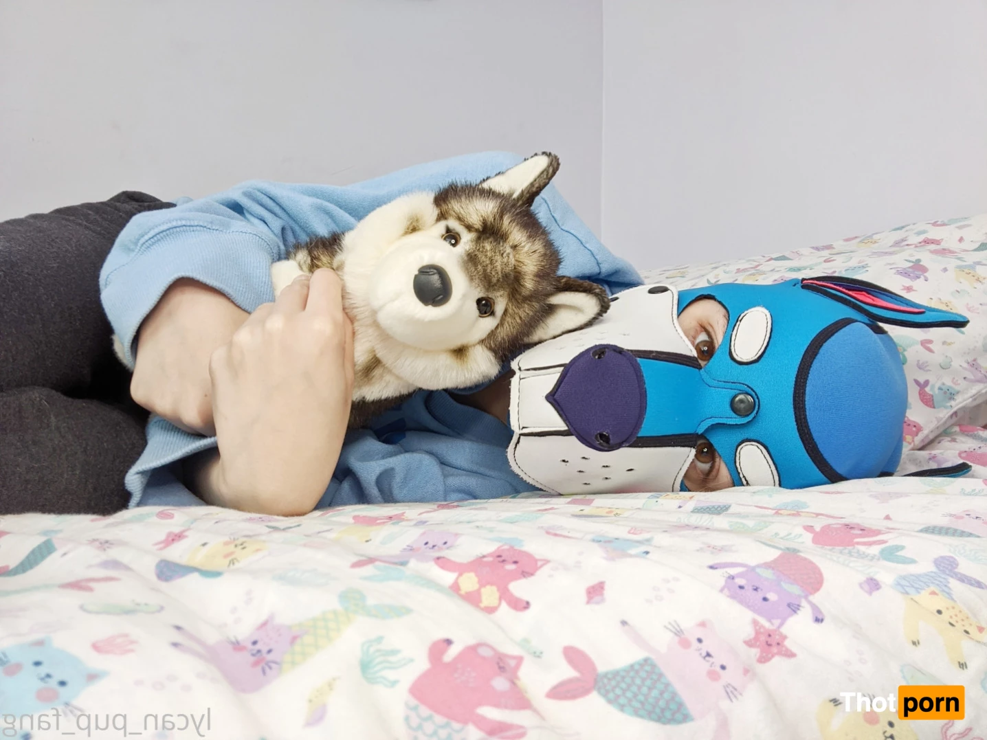 Pup's Kinky Den 9074128