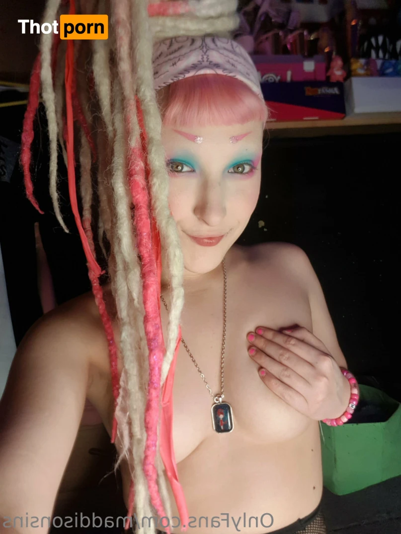 Maddison Sins 15867437