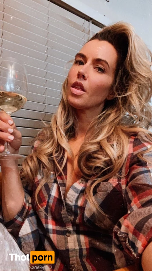 Mariah Rivera 🌟 5367167