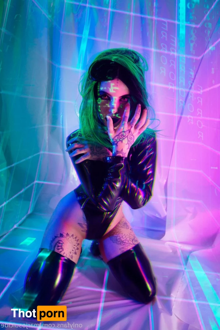 Marjo Suicide - FREE 5351320