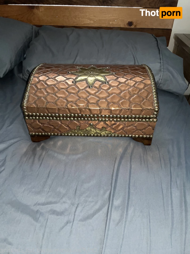 married_but_cheating 5541935