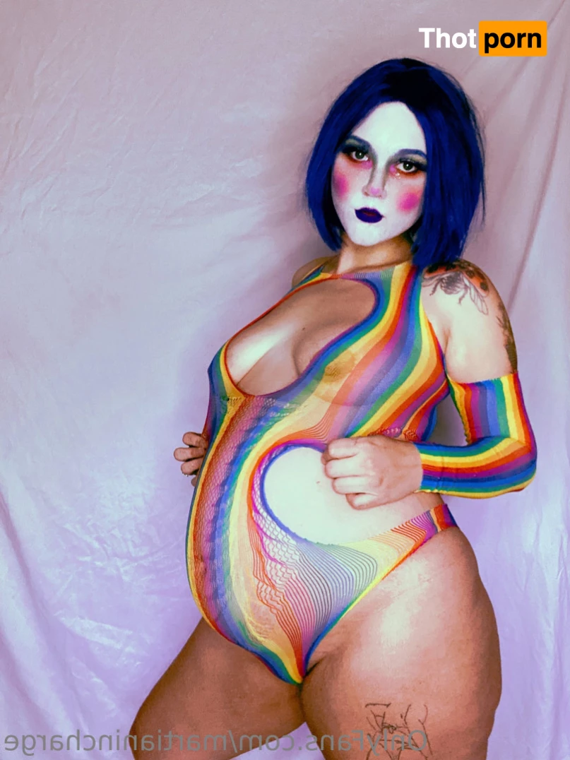 Tiffany Moon 🌙 10831038