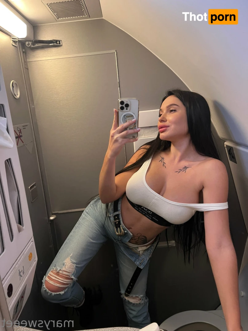 Bambolaaa69 16150236