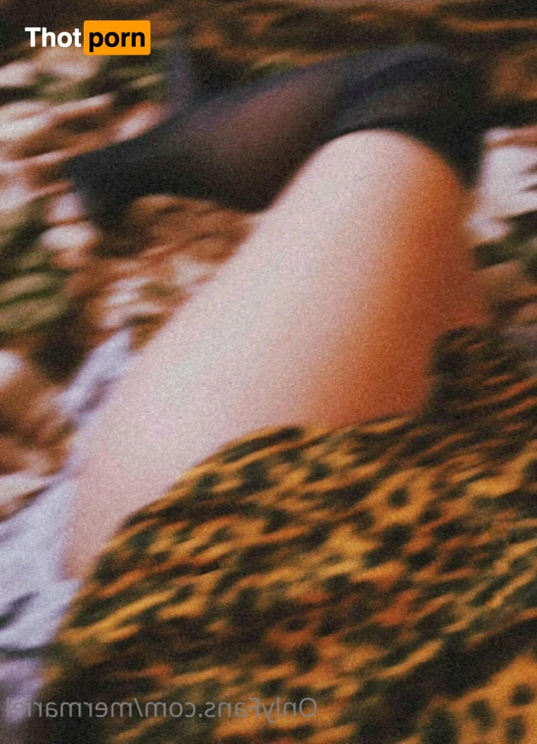 Voluptuous Ariel 5544697