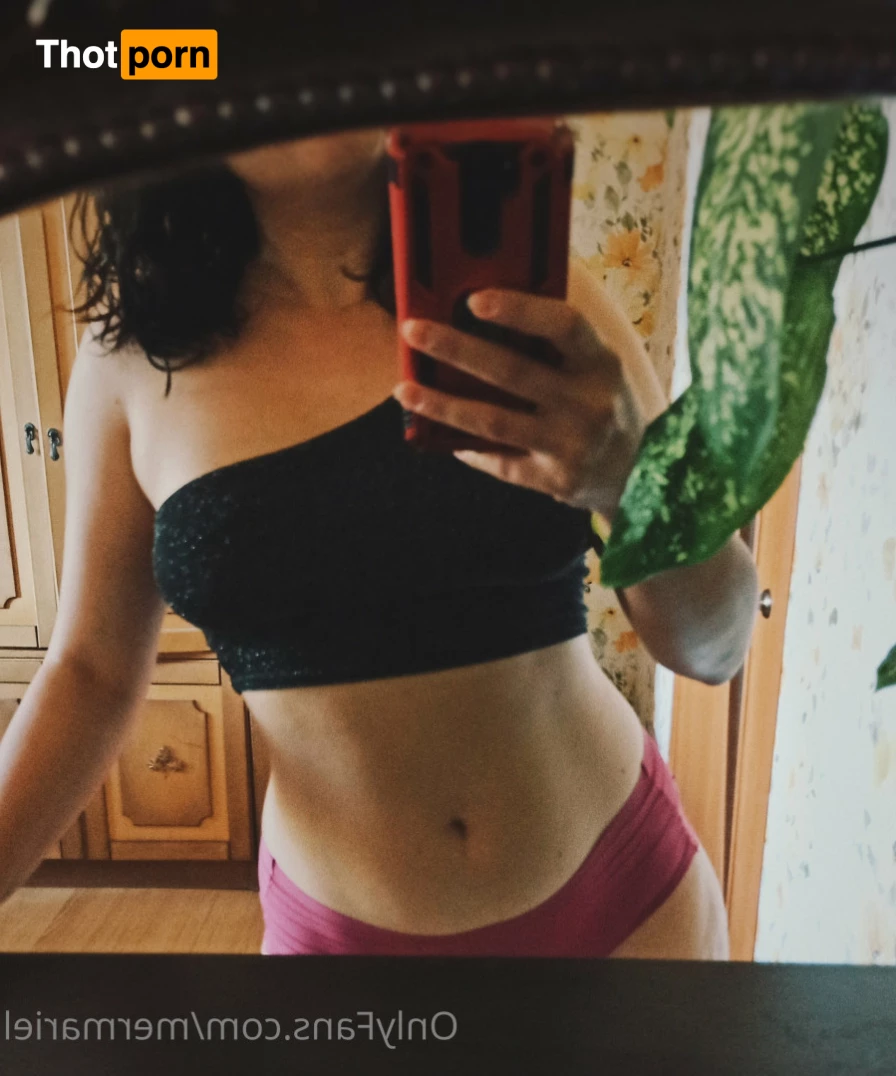 Voluptuous Ariel 5544723