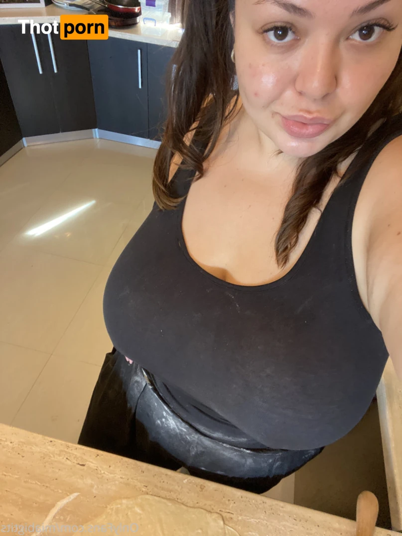 MiaBigTits 16074626