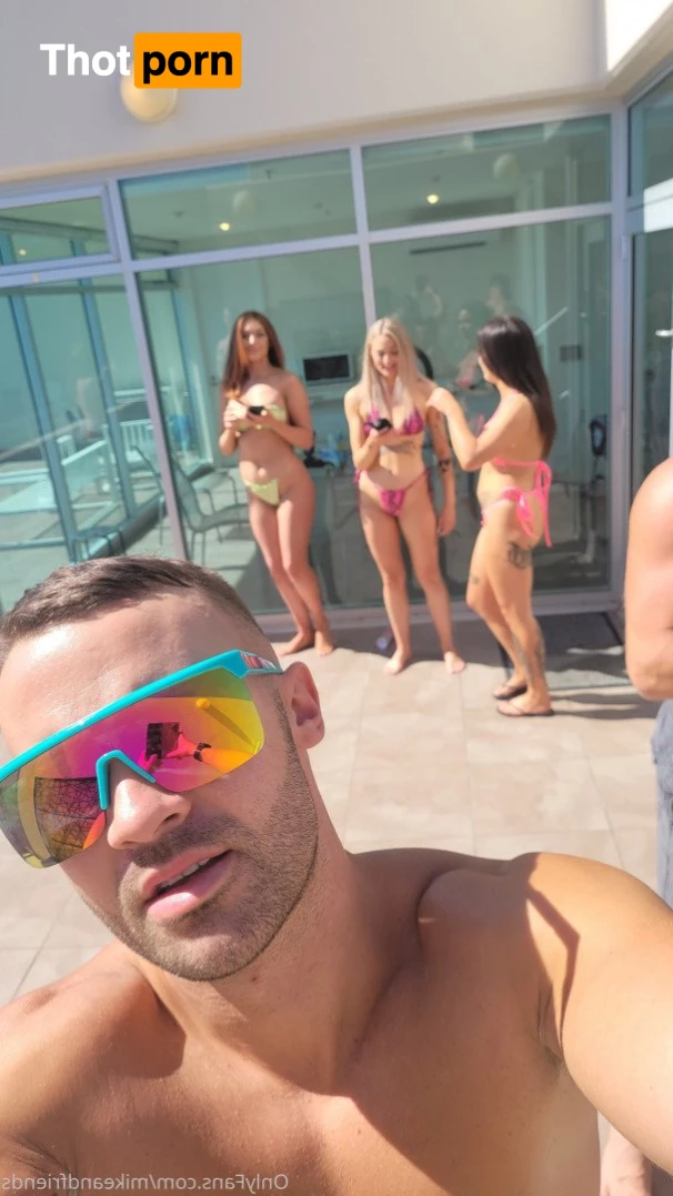 Mike &amp; Friends 👫👭 5345802