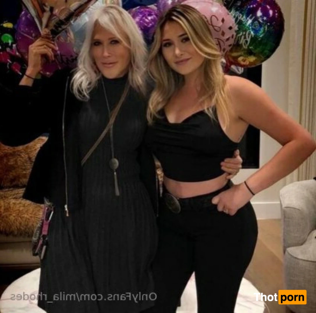 mila_rhodes 16531668