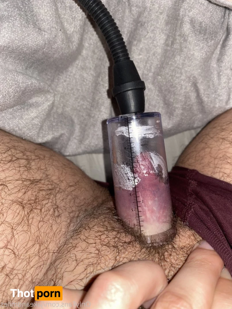 Miles 🌤🐶 5402029