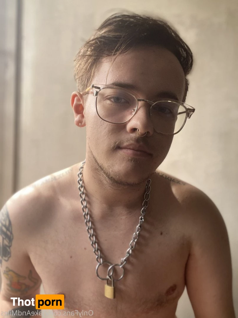 Miles 🌤🐶 5402132